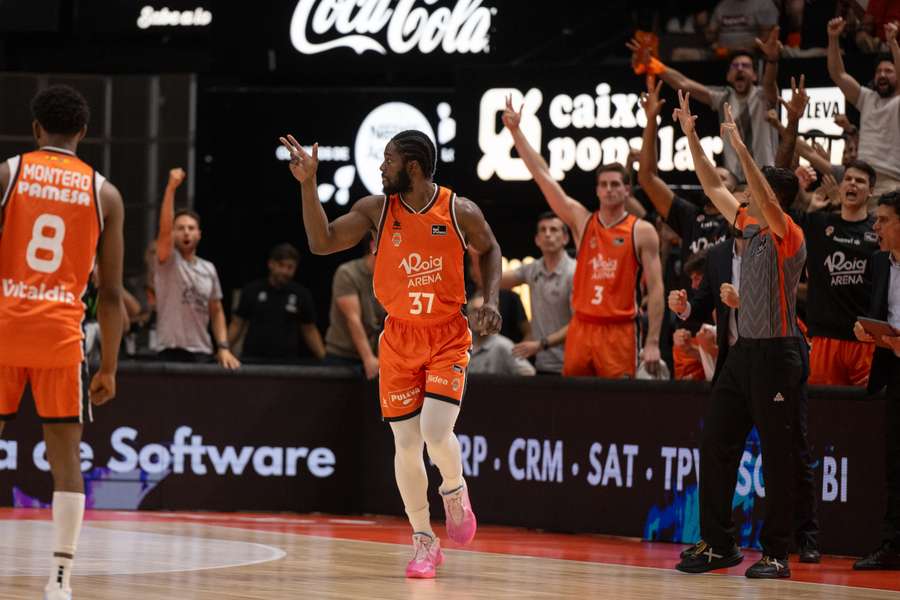 Semi Ojeleye no continuará en el Valencia Basket