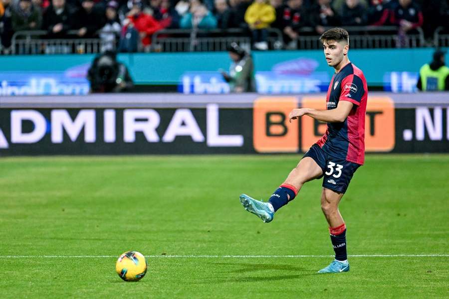 Obert prispel k triumfu Cagliari v Monze. Obert prispel k triumfu Cagliari v Monze.