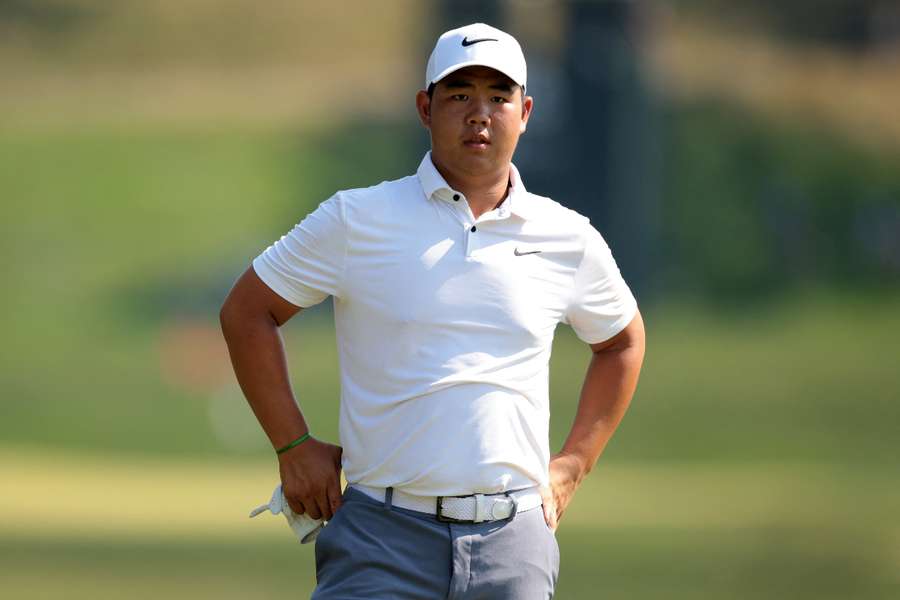 Tom Kim fired an eight-under-par 62 without making a bogey to seize the lead after the first round of the US PGA Tour Travelers Championship