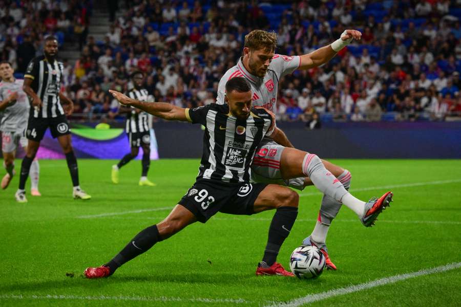 Lyon - Angers : Où regarder le match de la Ligue 1, heure et compos Lyon - Angers : Où regarder le match de la Ligue 1, heure et compos
