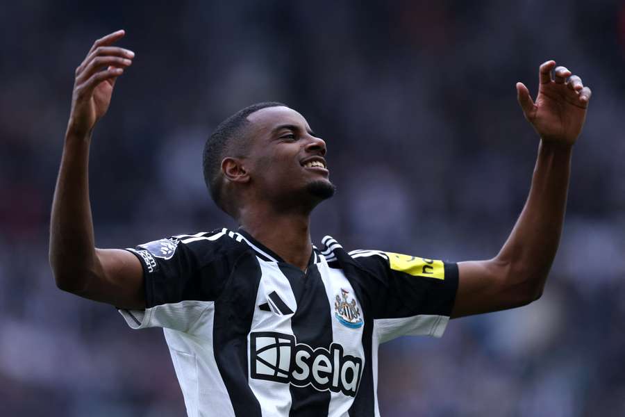 Alexander Isak už brzy obleče nový dres.