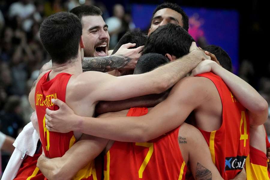 Basketbalisté Španělska ukončili zlatý sen německého týmu.