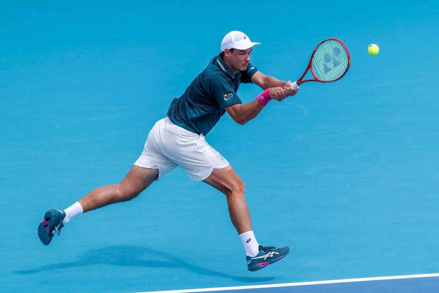 Zaczęło się świetnie, ale Kamil Majchrzak uległ Quentinowi Halysowi w Miami