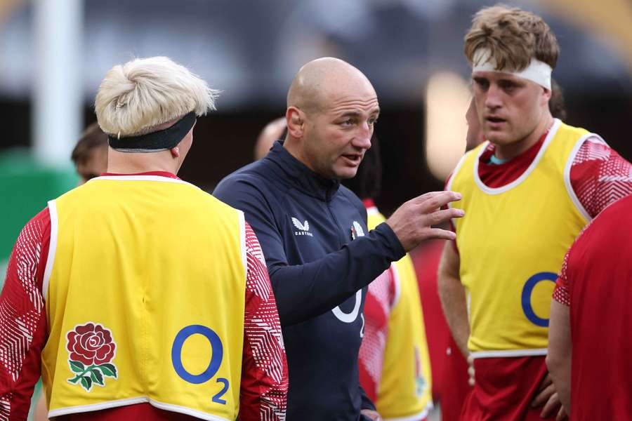 Steve Borthwick sugeriu recentemente algumas escolhas radicais para a equipa