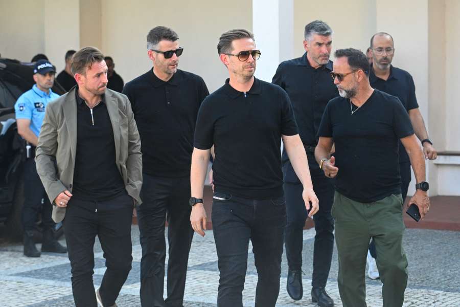 Julian Ward, Richard Hughes e Michael Edwards, representantes do Liverpool, estiveram em Gondomar