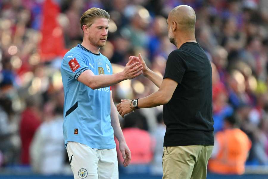 Kevin De Bruyne está se despedindo do Manchester City