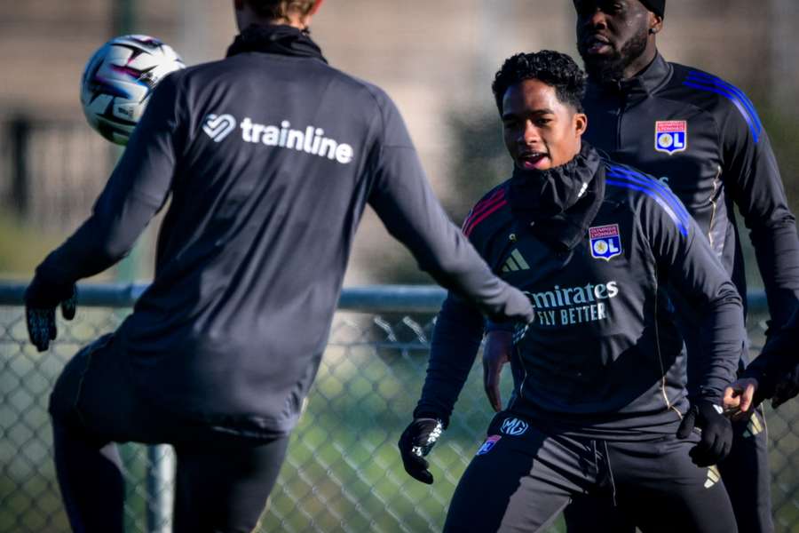 Endrick, durante un entrenamiento con el Olympique de Lyon