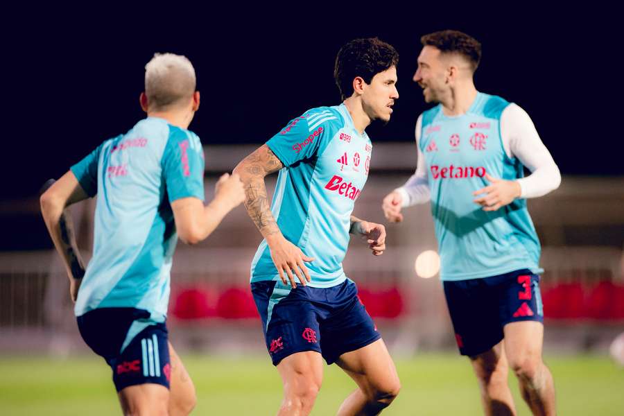 Pedro deve começar no banco