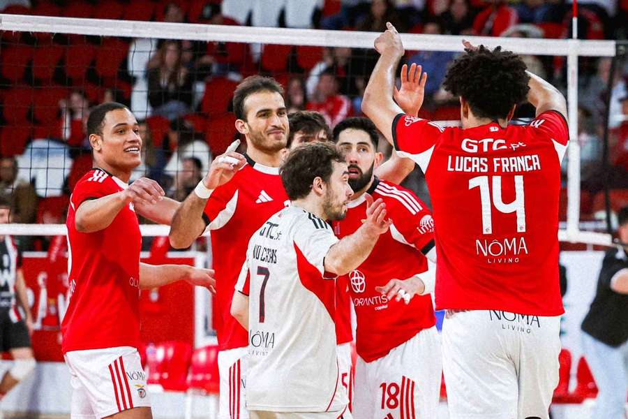 Benfica reservou um lugar na final do campeonato nacional de voleibol