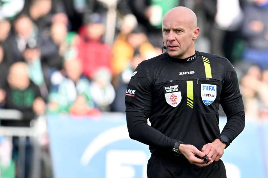 Szymon Marciniak jedzie do Arabii Saudyjskiej, poprowadzi mecz Al-Ahli z Al-Szabab
