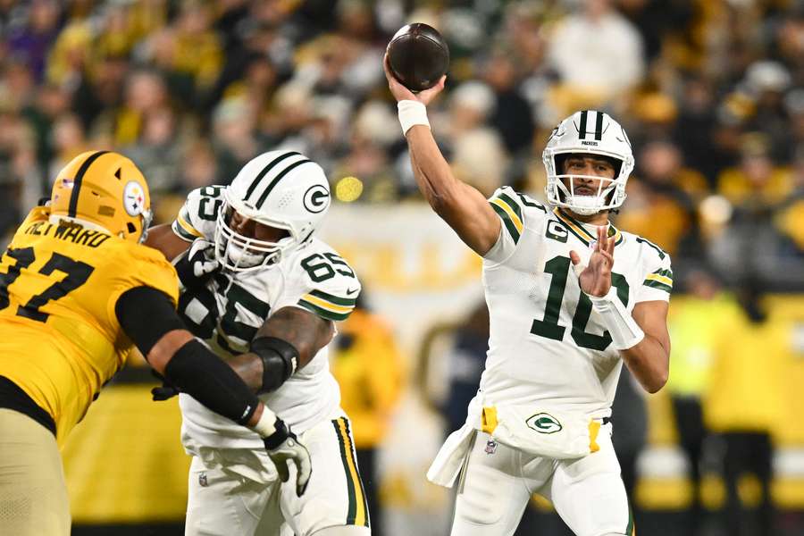 Packers' QB Jordan Love throws a pass in Week 8 matchup against the Pittsburgh Steelers Packers' QB Jordan Love throws a pass in Week 8 matchup against the Pittsburgh Steelers