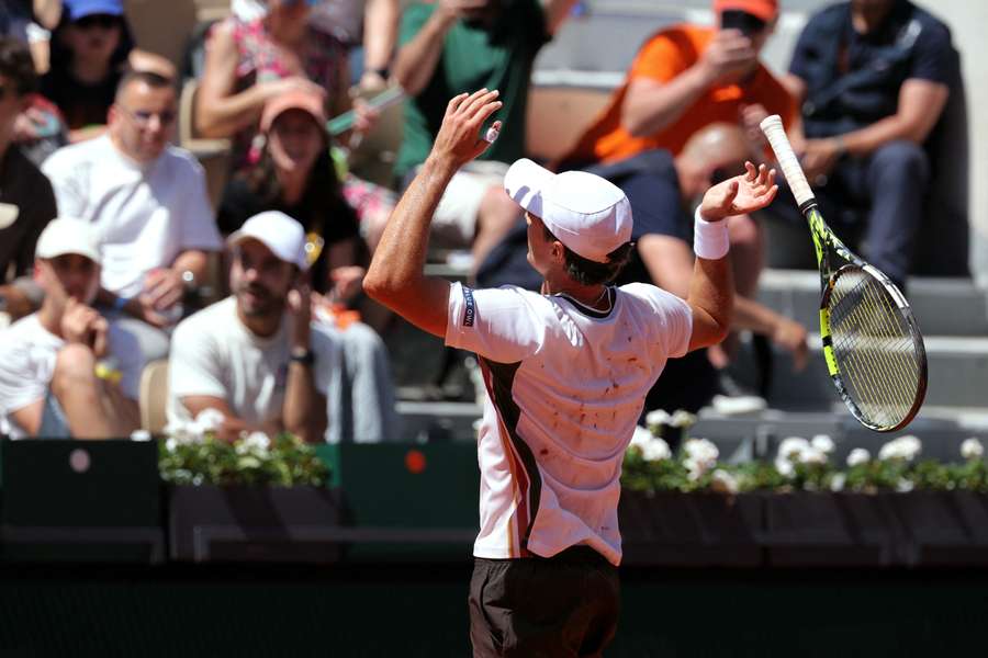 Aussies Walton and Birrell dish out the upsets at Roland Garros