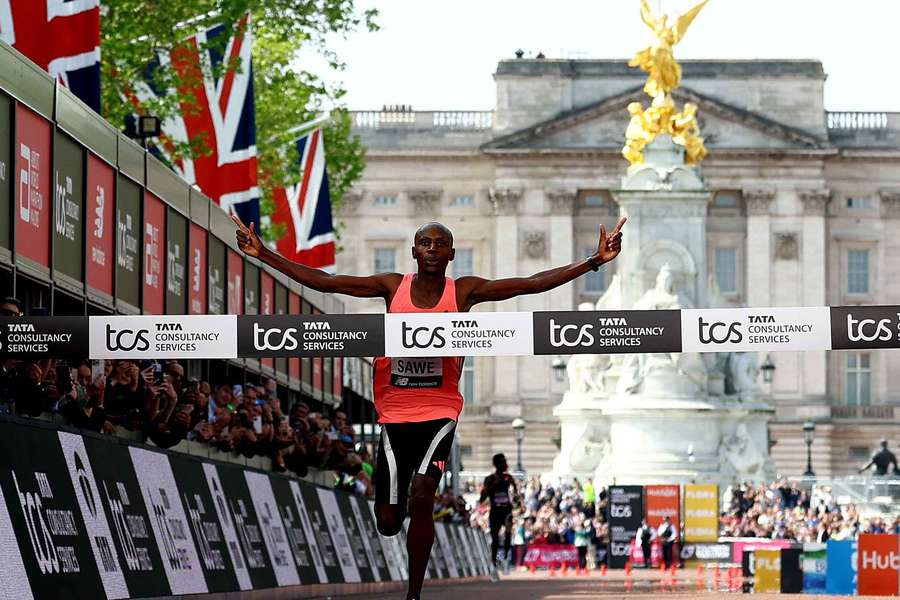 Sabastian Sawe świętuje