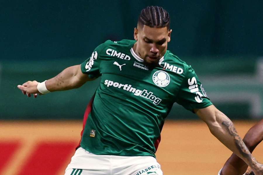 Paulinho sofreu lesão em Palmeiras x Fluminense