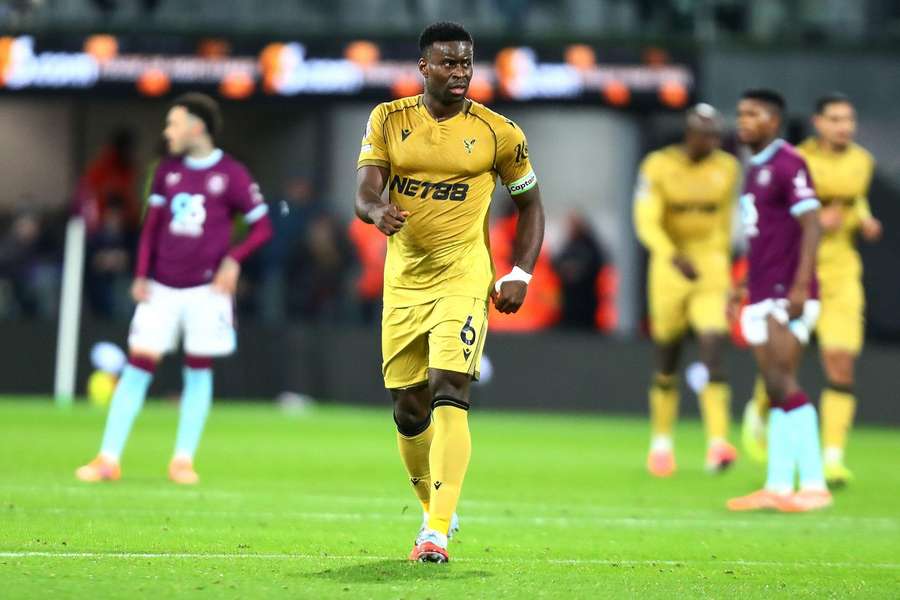 Guehi, capitão do Palace Guehi, capitão do Palace