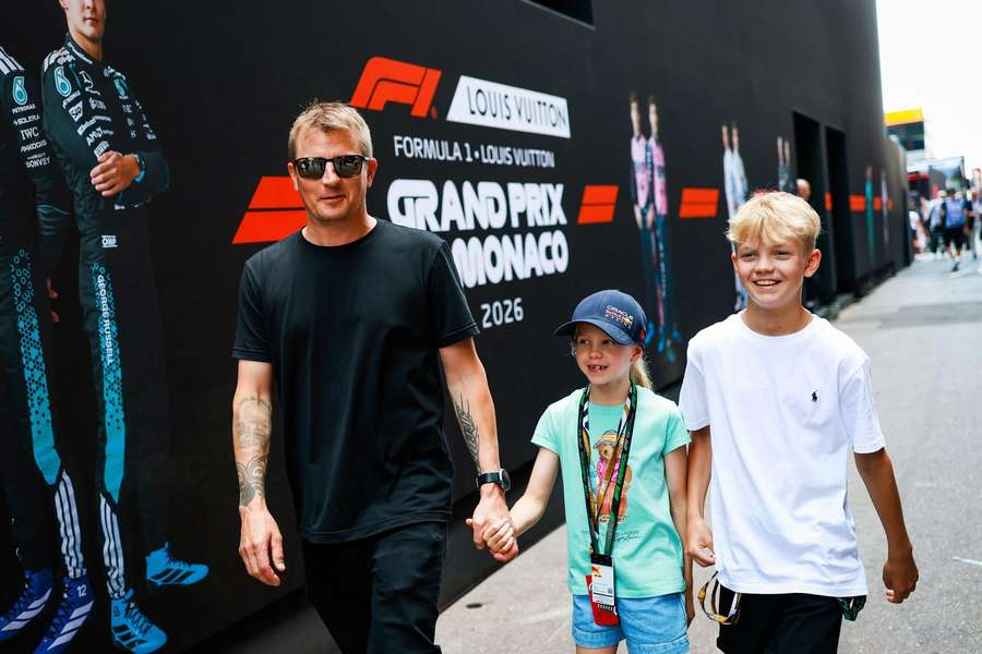 Kimi Räikkönen mit seiner Familie. Kimi Räikkönen mit seiner Familie.