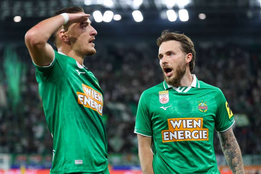 Ercan Kara erzielt das 1:0 für Rapid