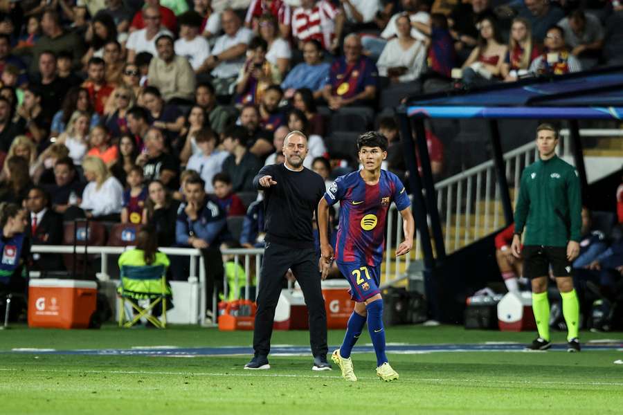 Hansi Flick et Dro lors de Barça-Olympiakos