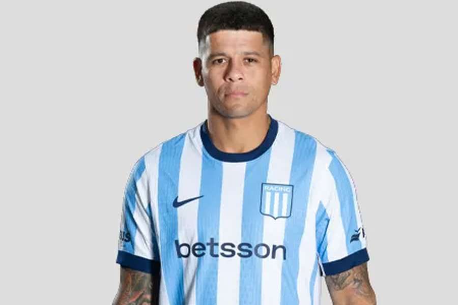 Marcos Rojo ao serviço do Racing Marcos Rojo ao serviço do Racing
