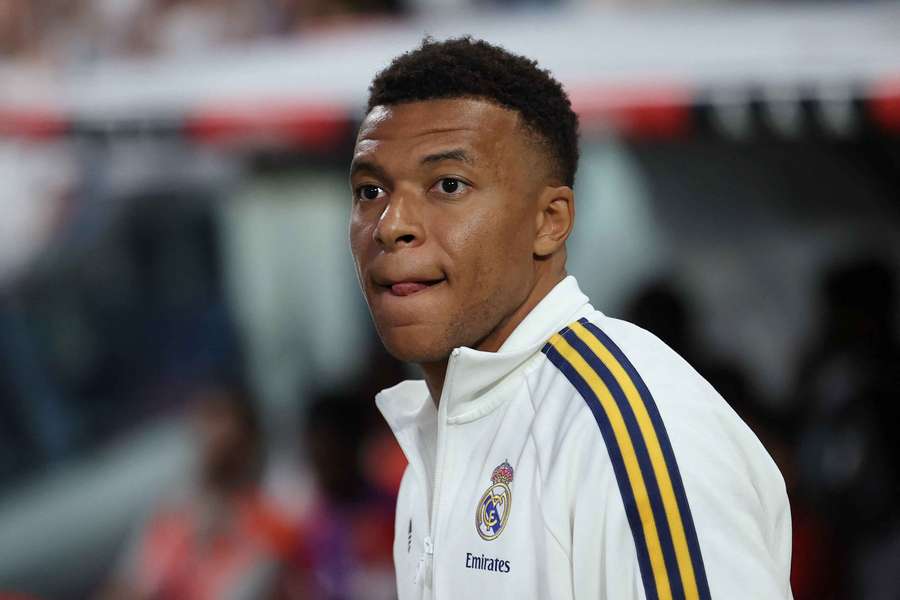 Vini Jr affirme que Mbappé est un "joueur légendaire qui laissera son empreinte" au Real Madrid Vini Jr affirme que Mbappé est un "joueur légendaire qui laissera son empreinte" au Real Madrid