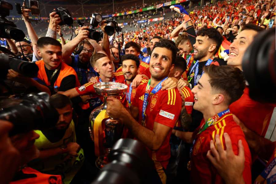 Spain players celebrate victory