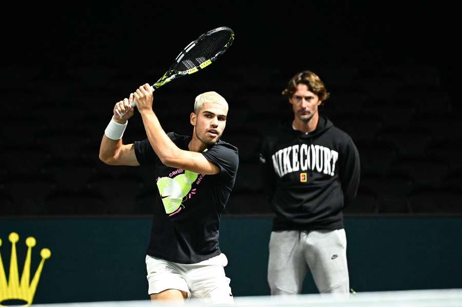 Ferrero během tréninku s Alcarazem. Ferrero během tréninku s Alcarazem.