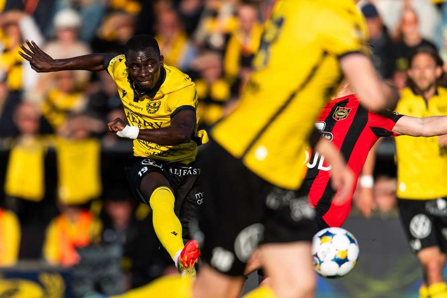 Abdoulie Manneh strikes the winner Mjallby against Brommapojkarna