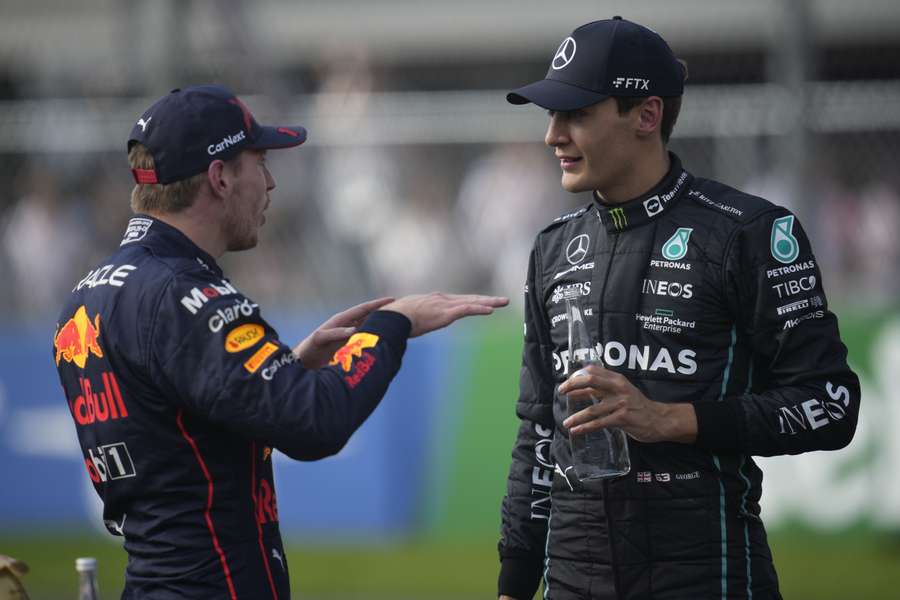 Verstappen geeft Russell de schuld voor 'gewonde' auto