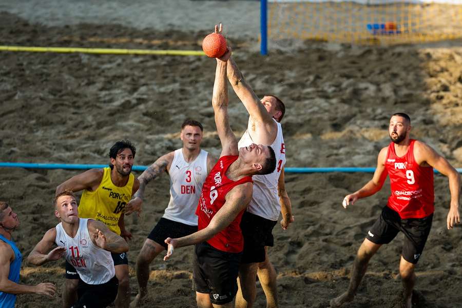 Seleção masculina perdeu com Alemanha e Dinamarca