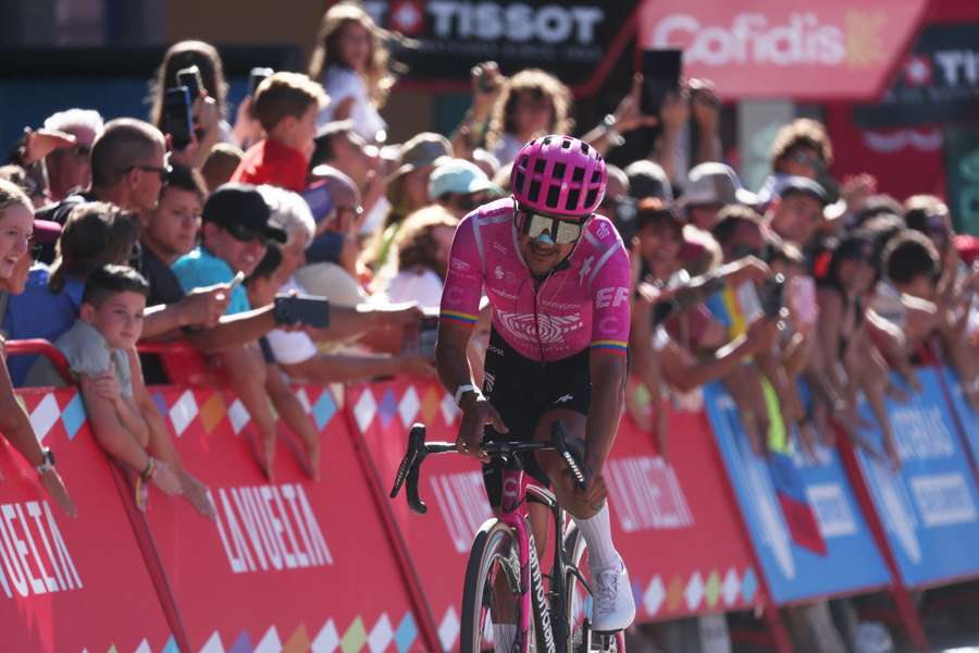 Richard Carapaz renonce aux Mondiaux de cyclisme pour raisons de santé Richard Carapaz renonce aux Mondiaux de cyclisme pour raisons de santé