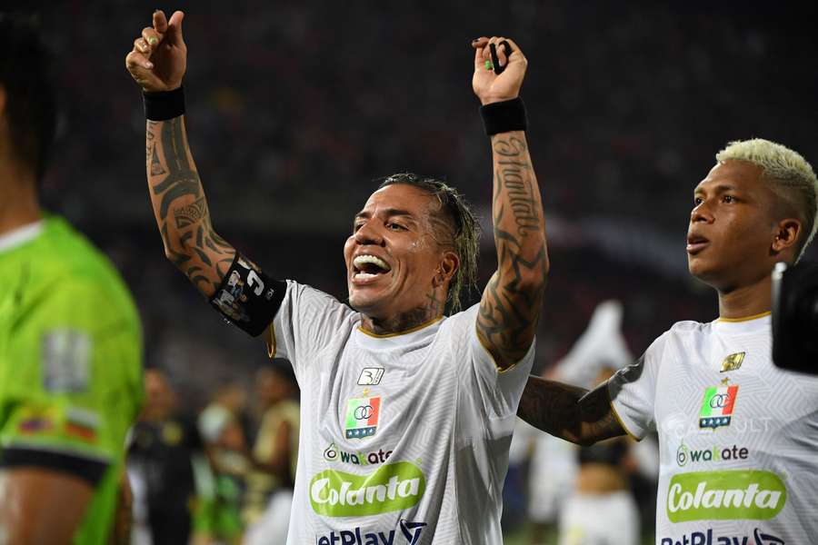 Dayro Moreno festeja pelo Once Caldas