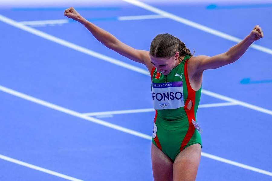 A atleta portuguesa, Salomé Afonso durante a primeira ronda da prova dos 1.500 metros a contar para os Jogos Olímpicos de Paris