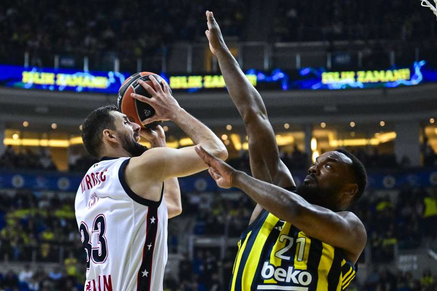 Mirotic contro Pierre
