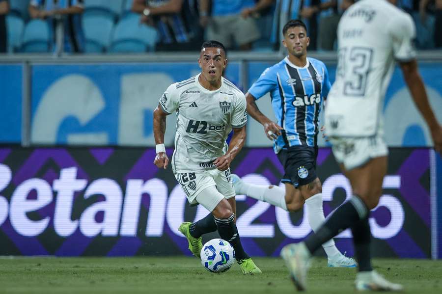 Galo perdeu boas oportunidades no 1° tempo na Arena Galo perdeu boas oportunidades no 1° tempo na Arena