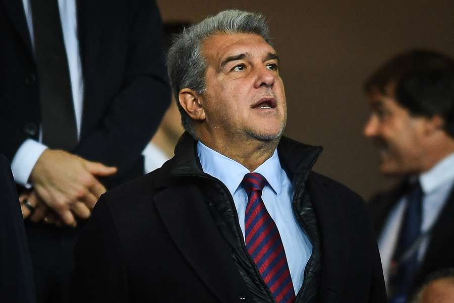 Joan Laporta numa situação complicada