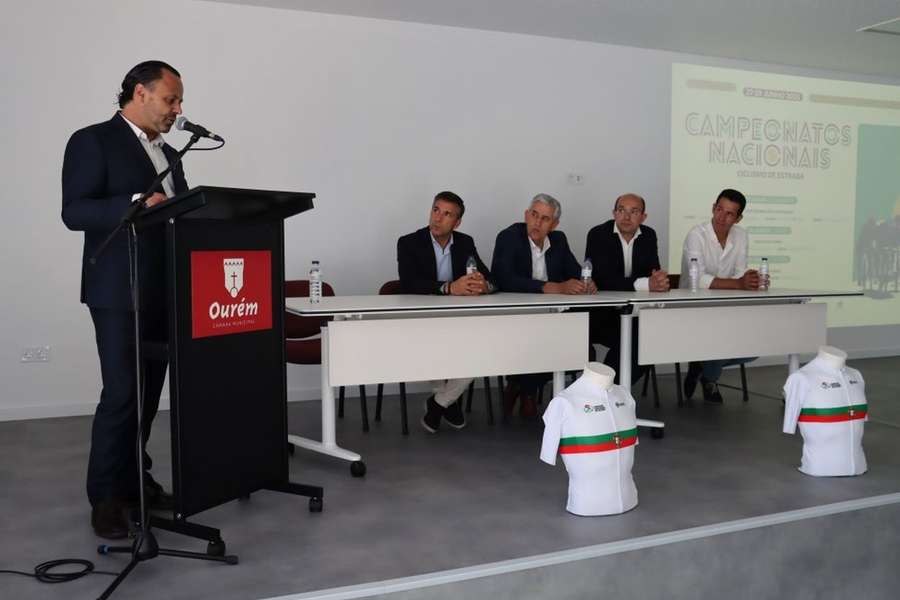 Cândido Barbosa, presidente da Federação Portuguesa de Ciclismo, na apresentação, em Ourém