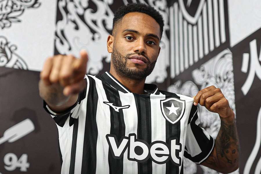 Danilo Pereira reforça o Botafogo na sequência da temporada 2026