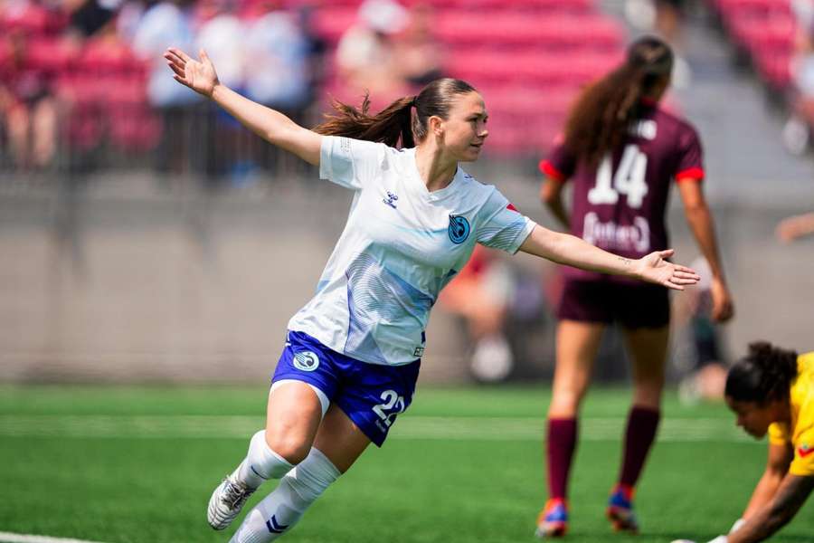 The Week in Women's Football: World Sevens review; Rodman dilemma; Northern SL look back The Week in Women's Football: World Sevens review; Rodman dilemma; Northern SL look back