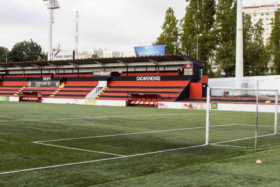 O estádio do Sacavenense