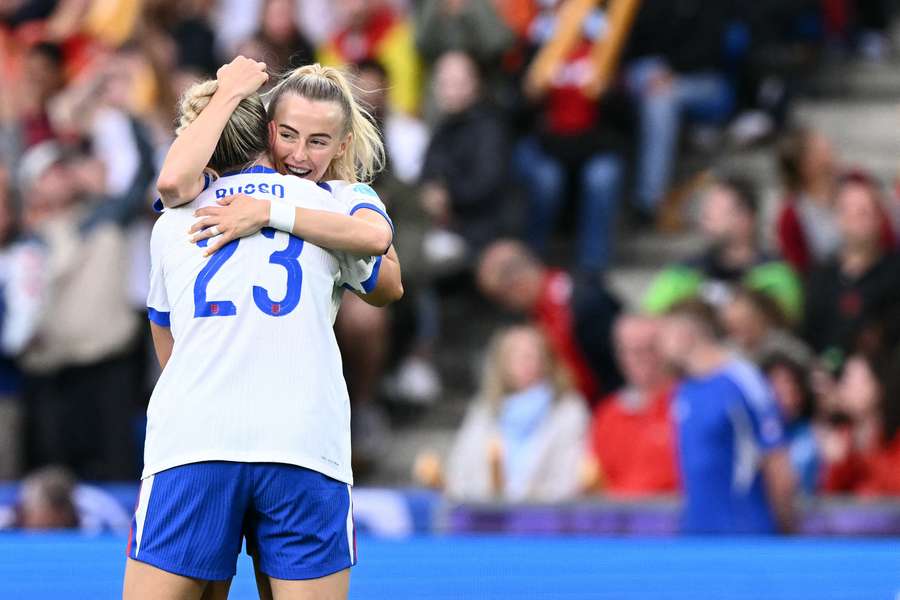 Après une finale départagée aux tirs au but, l'Angleterre est de nouveau sacrée championne d'Europe Après une finale départagée aux tirs au but, l'Angleterre est de nouveau sacrée championne d'Europe