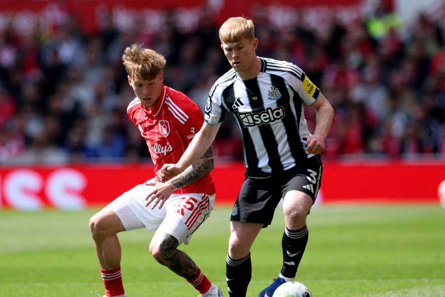 Manchester United admire Lewis Hall as a left-back target