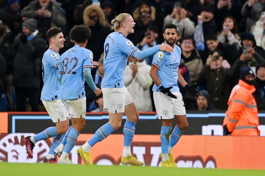 Guardiola navzdory obratu nad Tottenhamem zkritizoval fotbalisty i fanoušky City.