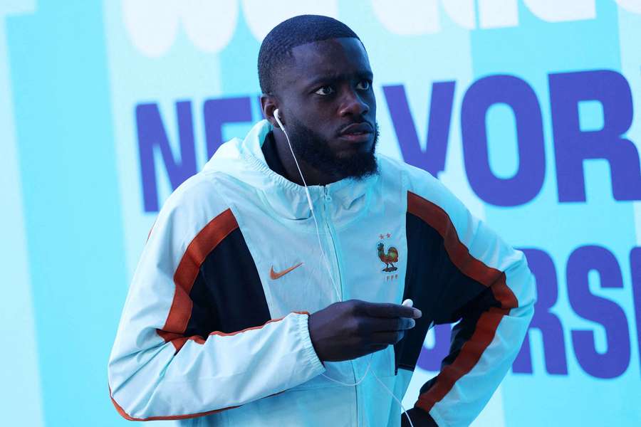 Upamecano dénonce des propos "inadmissibles" contre Mbappé Upamecano dénonce des propos "inadmissibles" contre Mbappé