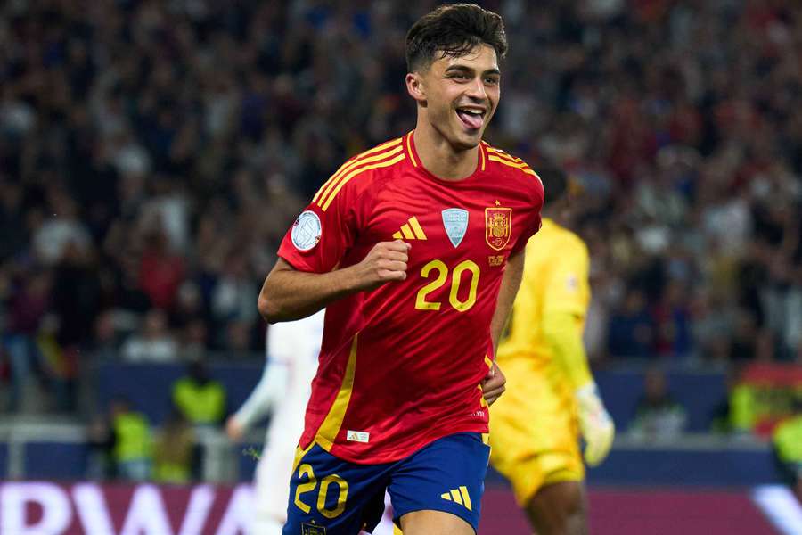 Pedri celebra su gol contra Francia