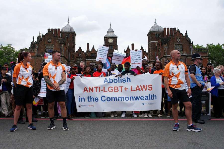 La federazione britannica d'atletica vuole impedire alle transgender di competere con le donne