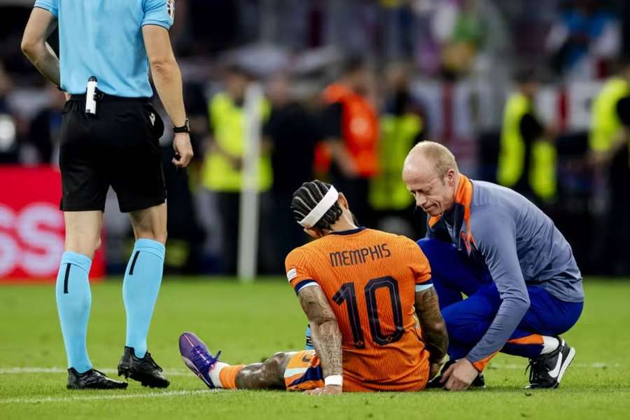 Depay semifinále nedohral.