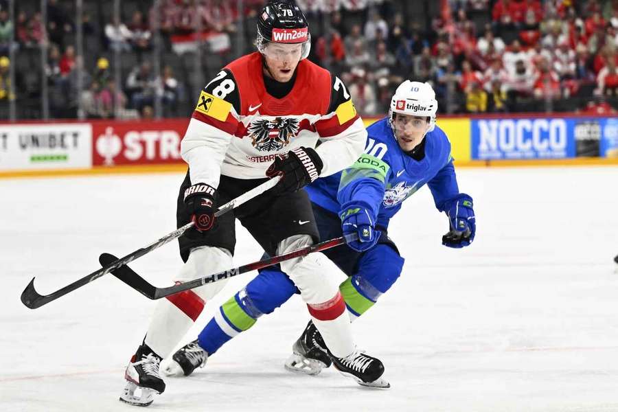IIHF Eishockey-WM: Österreichs Thimo Nickl in Aktion gegen Slowenien.
