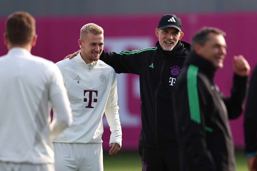 Matthijs de Ligt eerder in het seizoen met zijn trainer Thomas Tuchel op het trainingsveld