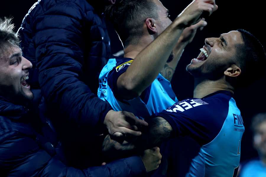 Tulipa tirou-lhes o chapéu: Vizela goleia V. Guimarães e regressa às vitórias (3-0)