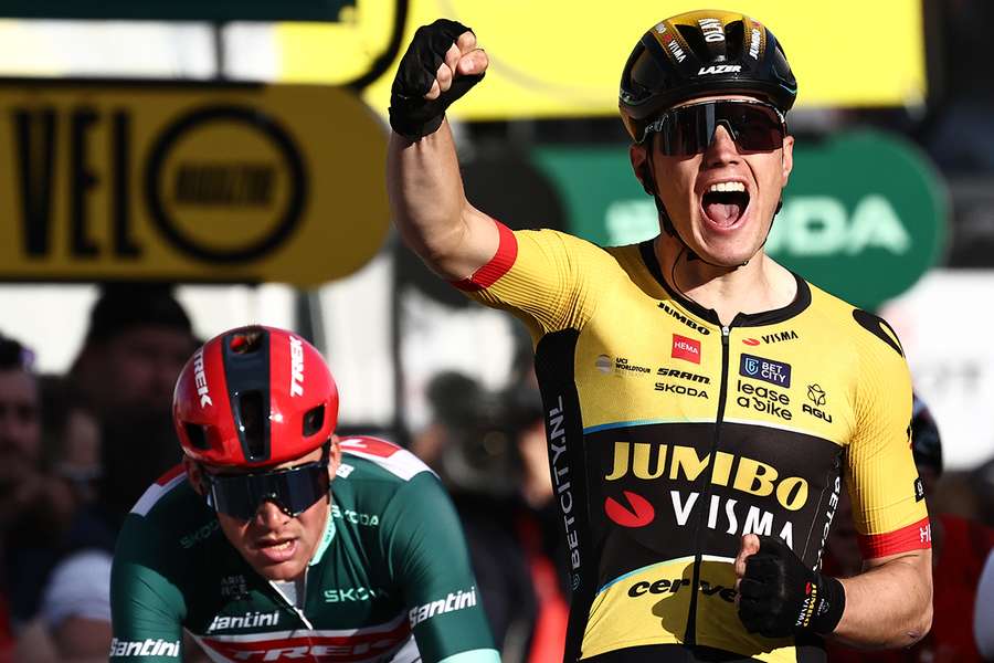 Kooij takes revenge with Paris-Nice sprint win